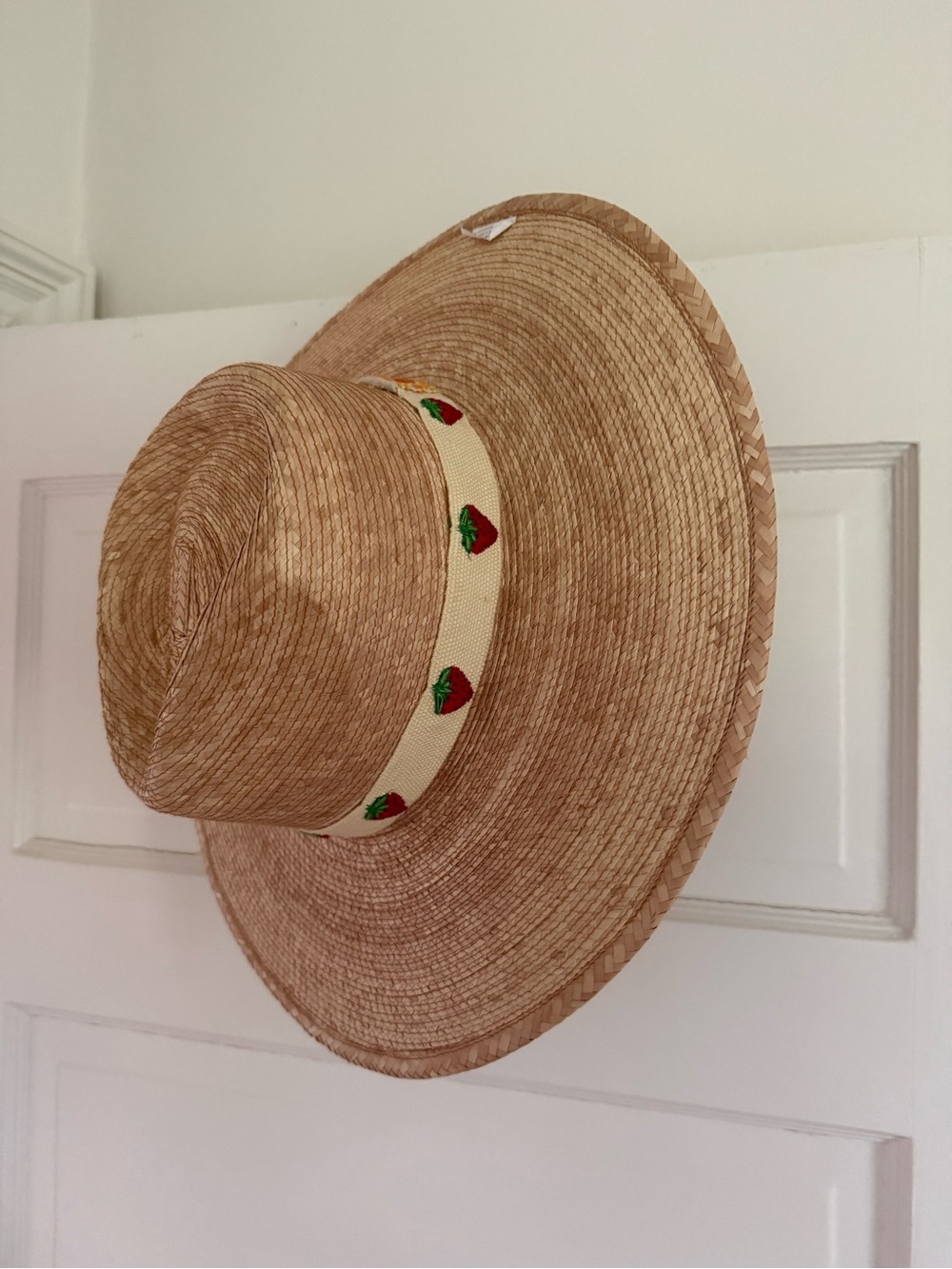 Sunshine Tienda Summer Strawberry Straw Hat